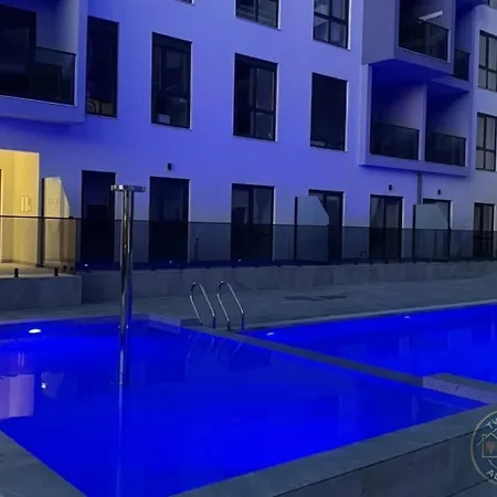 Modern With A Pool, 300 Meters From The غوليم